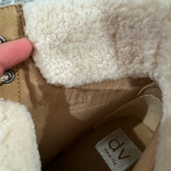 DV fur trimmed lace up boots - Picture 3 of 4